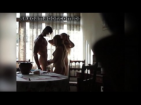 ❤️ Los amigos del sexo invitan a un hombre gigante y a un trío con él ❤️❌ Super sexo en es.pornpics-de.ru ❌️